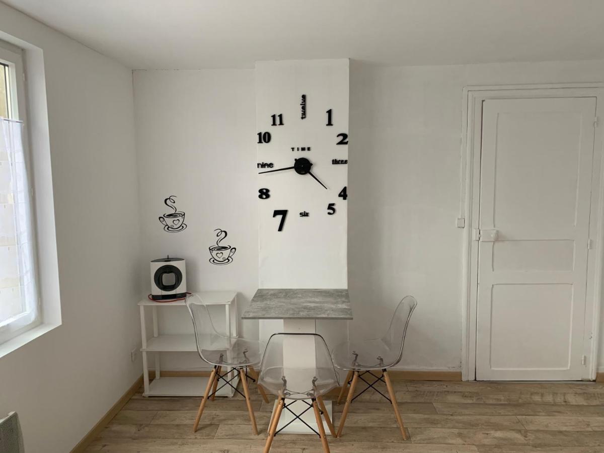 Logement, Idéal Famille, Amis, Y Est ! *