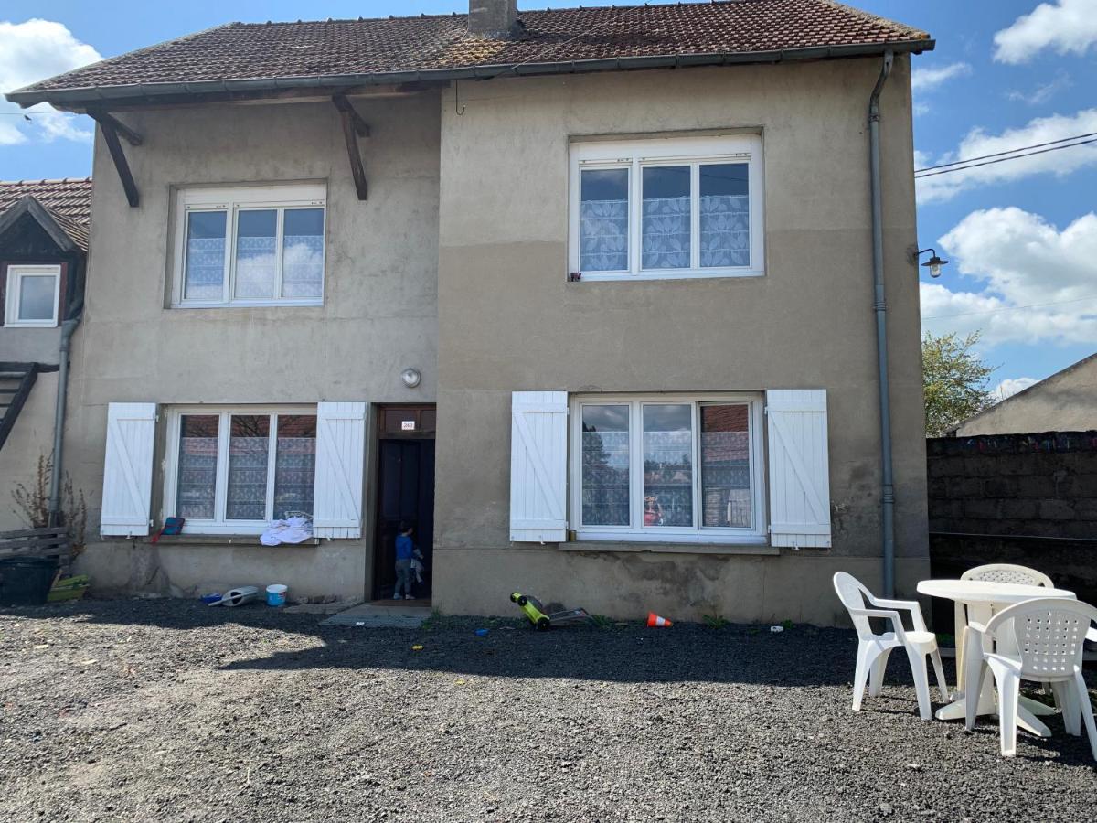 Logement, Idéal Famille, Amis, Y Est ! Hébergement de vacances Dompierre-sur-Besbre